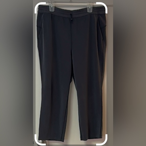 Lululemon Softstreme High-Rise Straight Leg Crop Pants Black/Charcoal Gray Sz 16 - Picture 14 of 15
